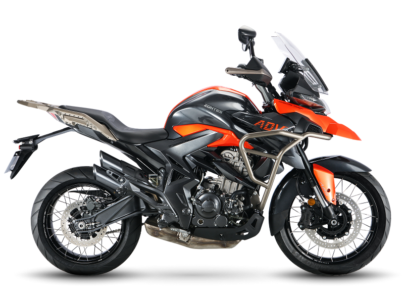 Zontes motos en Uruguay - 350T naranja y negra, vista lateral derecha, con parabrisas alto, defensas laterales y llantas de rayos.