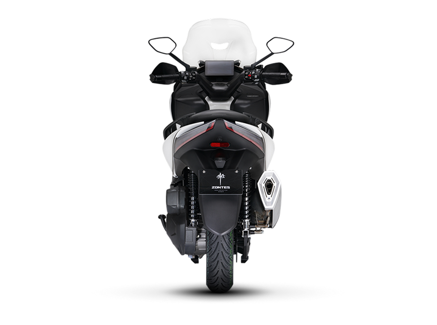 Zontes motos en Uruguay - Zontes 368E blanco mostrando su cola, rueda posterior y conjunto superior del manillar. Zontes motos en Uruguay - Parte trasera del Zontes 368E blanco con luz central, espejos abiertos y parabrisas visible al fondo.