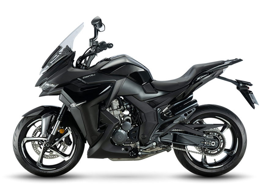 Zontes motos en Uruguay - Zontes 350X en negro con perfil definido, asiento corrido y una imagen moderna de rasgos firmes. Zontes motos en Uruguay - Zontes 350X negra con carroceria angulosa, parabrisas alto y una figura alargada orientada al uso rutero.